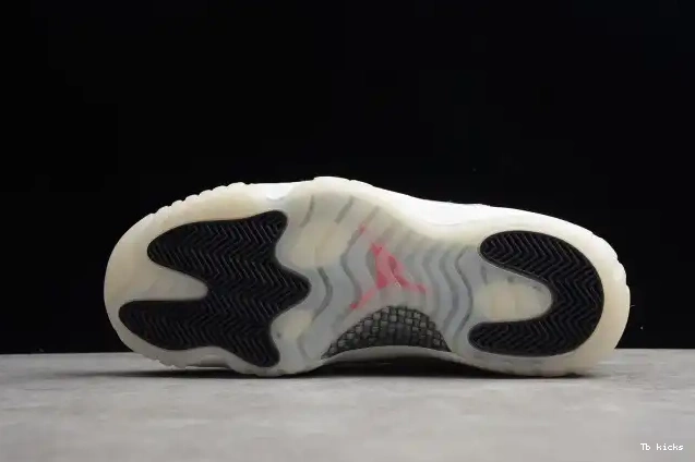 Rep TBK Bone Air SE Snake CD6846-002 Jordan Light 11 Low 0524